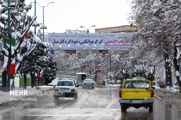 فضاسازی شهر همدان در آستانه ۲۲ بهمن