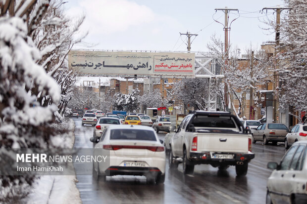 فضاسازی شهر همدان در آستانه ۲۲ بهمن