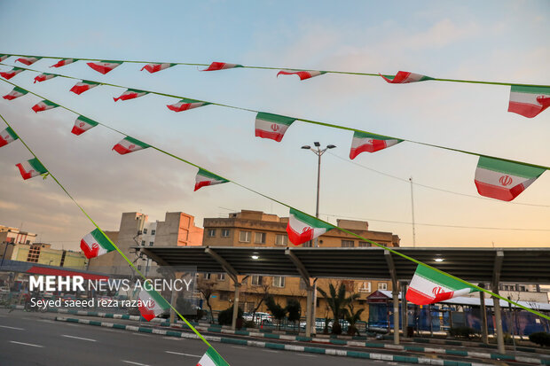 آماده سازی شهر تهران برای جشن انقلاب