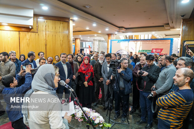 آیین افتتاح جشنواره کشوری هنرهای تجسمی فجر در شیراز