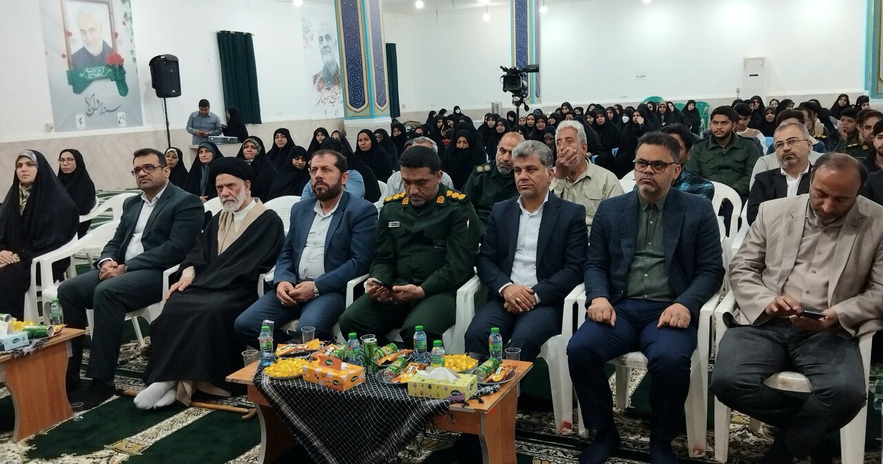 گروههای جهادی شهرستان دیر تجلیل شدند گروههای جهادی شهرستان دیر تجلیل شدند