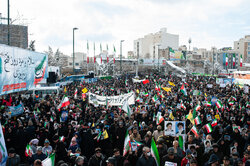 حضور پرشور مردم در ۲۲ بهمن تضمین‌کننده اقتدار کشور است