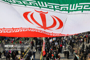 ما قربانیان تاریخ نیستیم