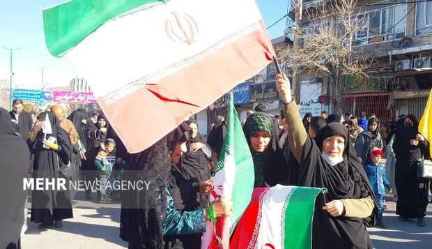 حماسه حضور در استان تهران؛جشن ۴۶ سالگی انقلاب برپا شد