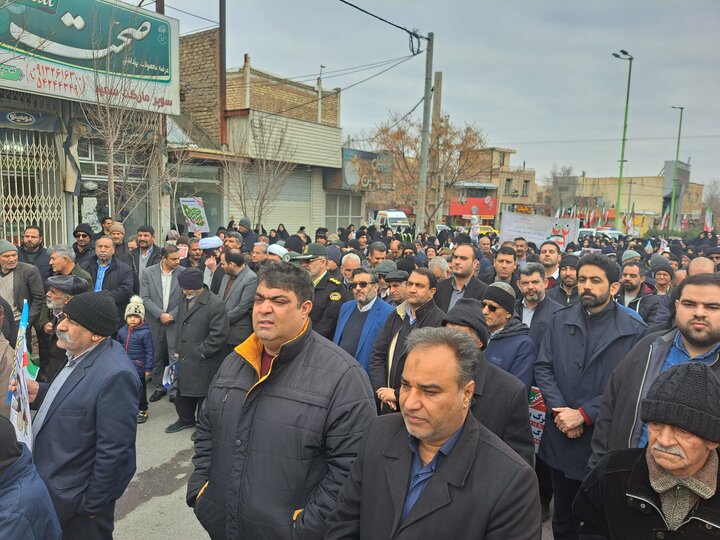 شکوه حضور مردم اردستان در جشن ۴۶ سالگی انقلاب اسلامی