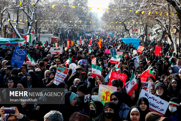 راهپیمایی ۲۲ بهمن در همدان