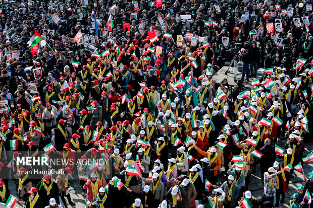 فریاد نسلها از دیروز تا امروز، پیروزی ادامه دارد فریاد نسلها از دیروز تا امروز، پیروزی ادامه دارد