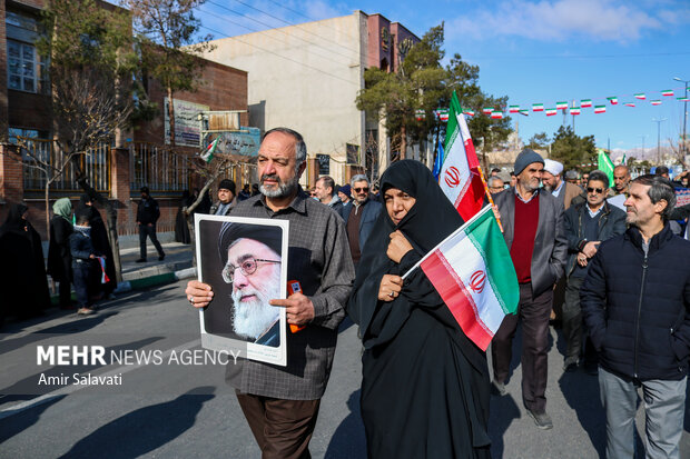 راهپیمایی یوم الله 22 بهمن در سمنان