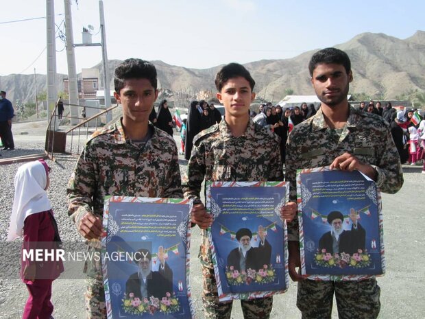 راهپیمایی ۲۲ بهمن در شهر گوهران بشاگرد برگزار شد