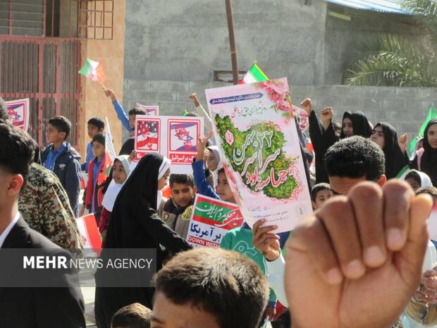 راهپیمایی ۲۲ بهمن در شهر گوهران بشاگرد برگزار شد