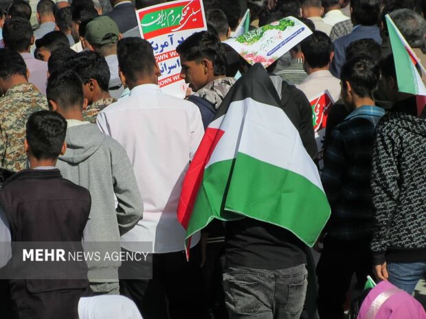 راهپیمایی ۲۲ بهمن در شهر گوهران بشاگرد برگزار شد