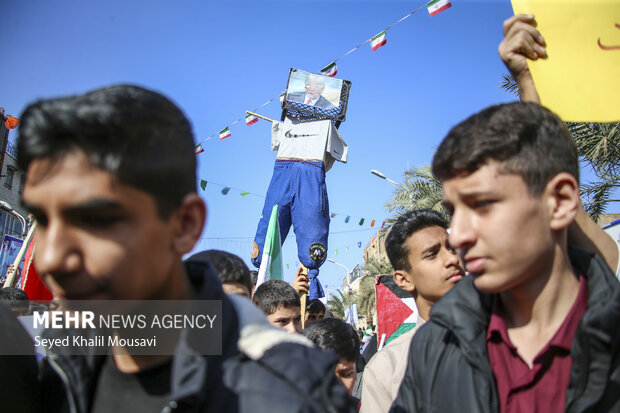 با هر گام حماسه می‌آفرینیم؛ اهواز دژ استوار انقلاب