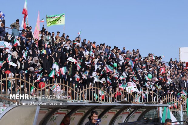 مردم امروز اقتدار خود به رخ جهانیان کشاندند