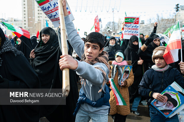 راهپیمایی ۲۲ بهمن در مشهد