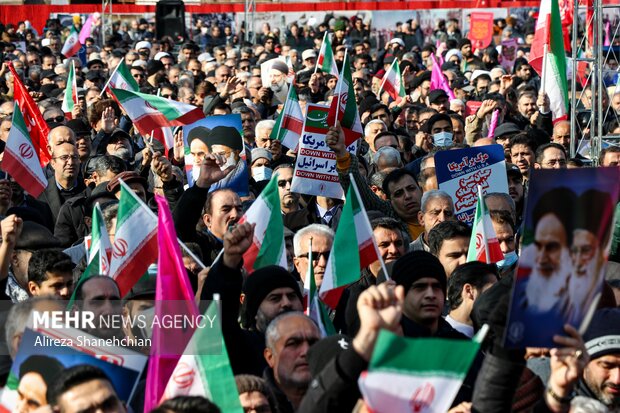 راهپیمایی ۲۲ بهمن در رشت