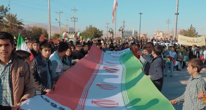 حضور کم نظیر مردم فراشبند در راهپیمایی ۲۲ بهمن