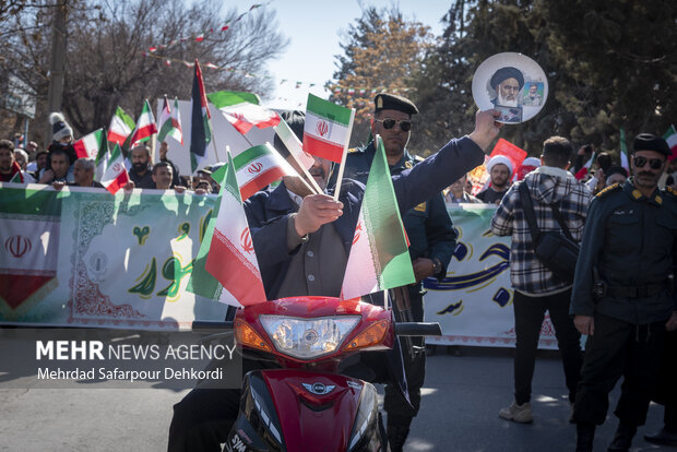 راهپیمایی ۲۲ بهمن در شهرکرد