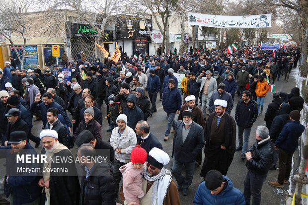 راهپیمایی ۲۲ بهمن در بجنورد