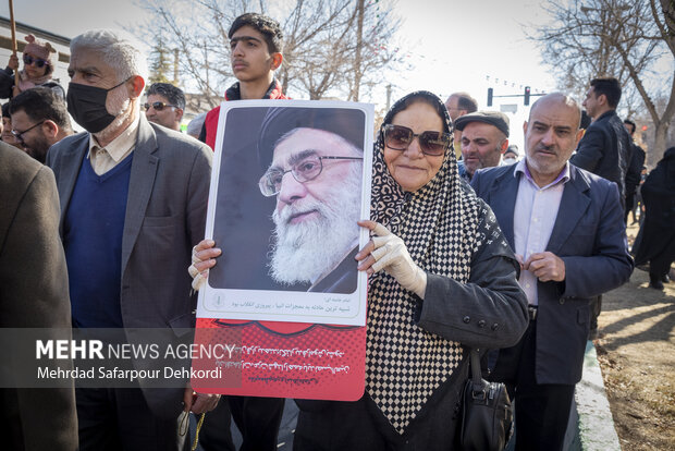 راهپیمایی ۲۲ بهمن در شهرکرد