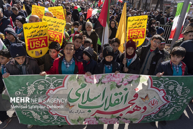 راهپیمایی ۲۲ بهمن در شهرکرد