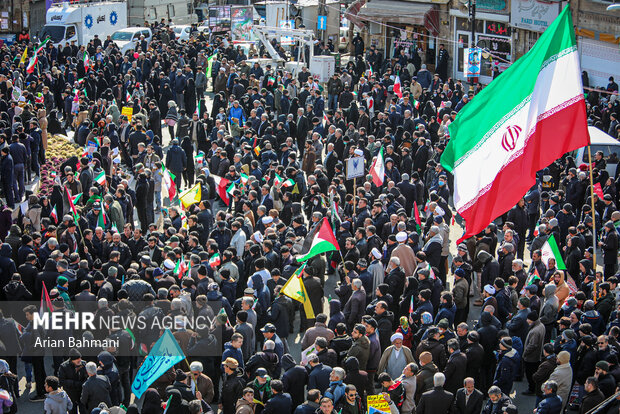 راهپیمایی ۲۲ بهمن در زنجان