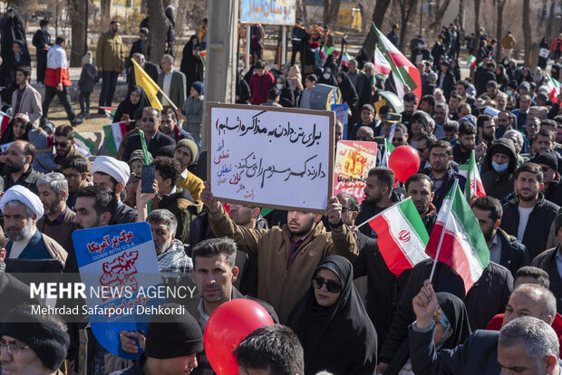 راهپیمایی ۲۲ بهمن در شهرکرد