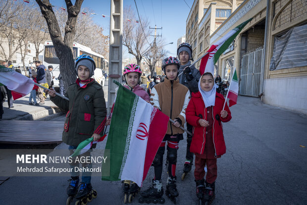 راهپیمایی ۲۲ بهمن در شهرکرد