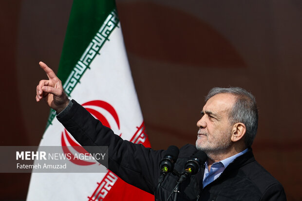 سخنرانی رئیس‌جمهور در جشن چهل‌وششمین سالگرد پیروزی انقلاب اسلامی