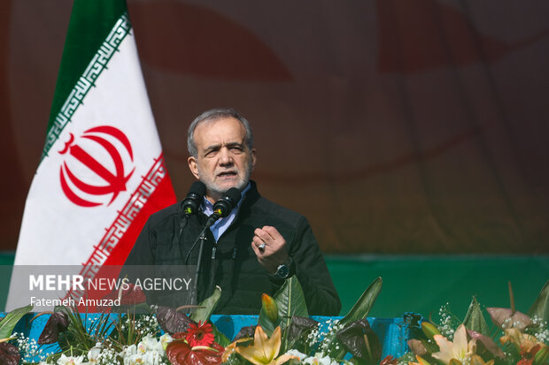 سخنرانی رئیس‌جمهور در جشن چهل‌وششمین سالگرد پیروزی انقلاب اسلامی