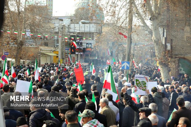 راهپیمایی ۲۲ بهمن در ورامین