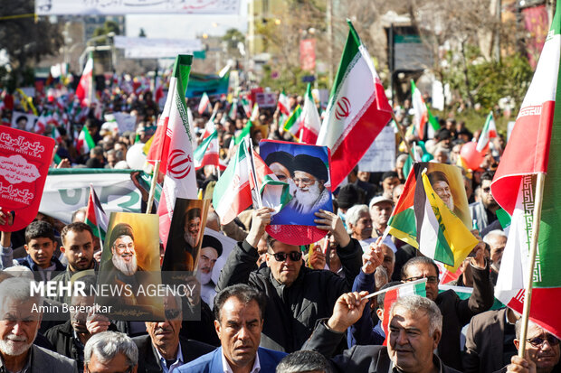 پیام تشکر نماینده ولی فقیه و استاندار فارس از حضور باشکوه مردم در راهپیمایی ۲۲ بهمن پیام تشکر نماینده ولی فقیه و استاندار فارس از حضور باشکوه مردم در راهپیمایی ۲۲ بهمن