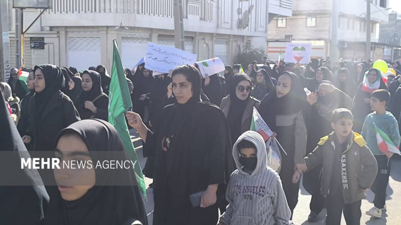 راهپیمایی دشمن شکن ۲۲ بهمن در مناطق مختلف کهگیلویه و بویراحمد آغاز شد