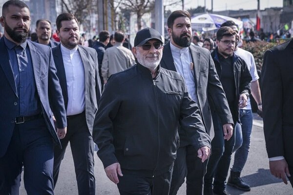 İran İslam Devrimi'nin 46. zafer yıl dönümü kutlamaları başladı