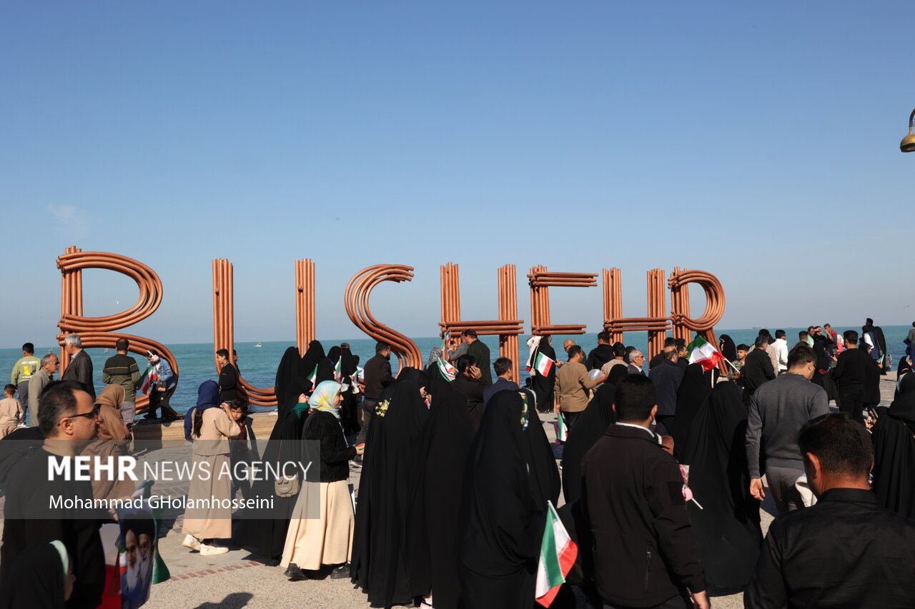 عطر انقلاب در بوشهر جاری است؛ حضور باشکوه مردم در راهپیمایی ۲۲ بهمن