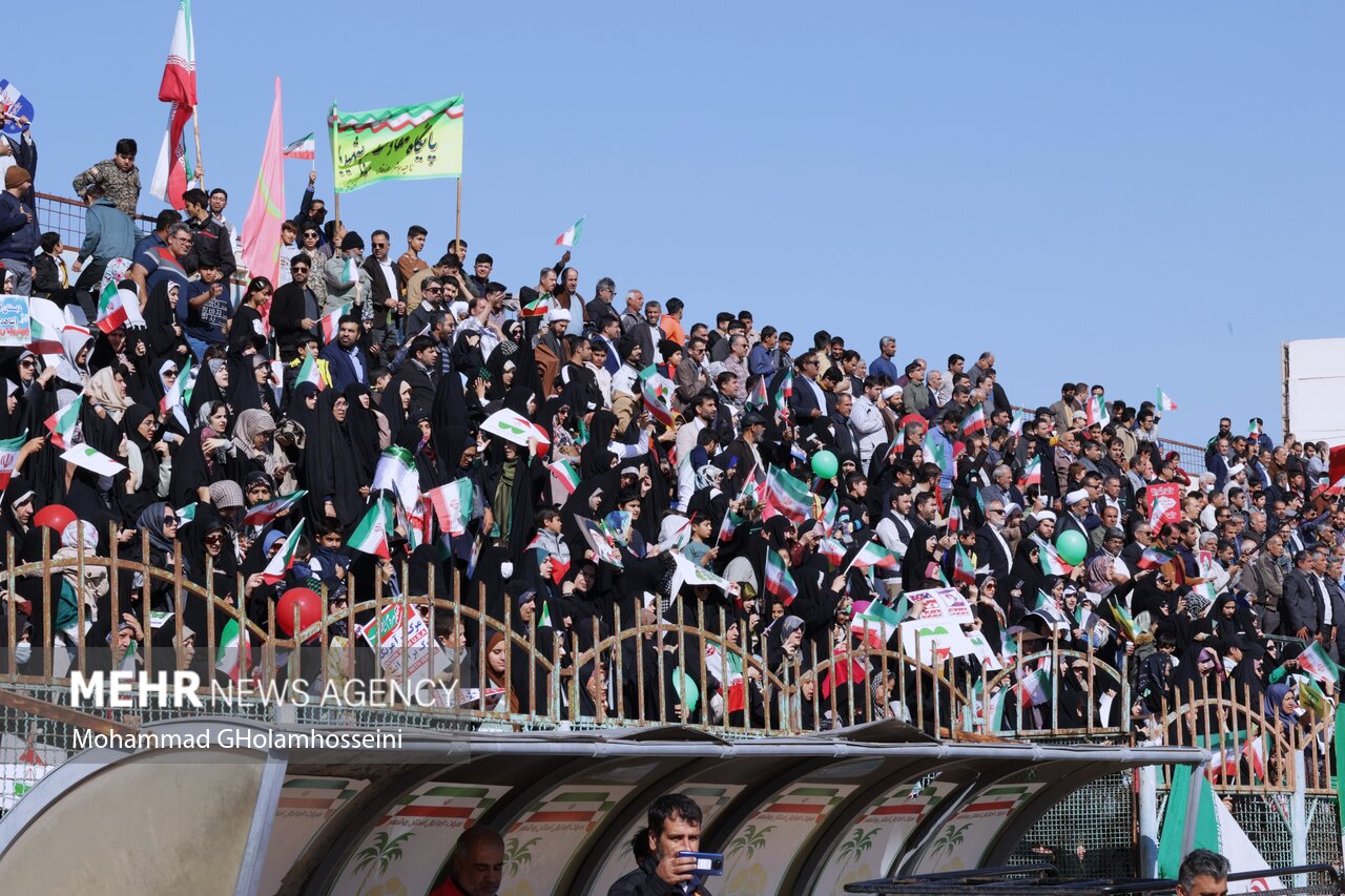 عطر انقلاب در بوشهر جاری است؛ حضور باشکوه مردم در راهپیمایی ۲۲ بهمن