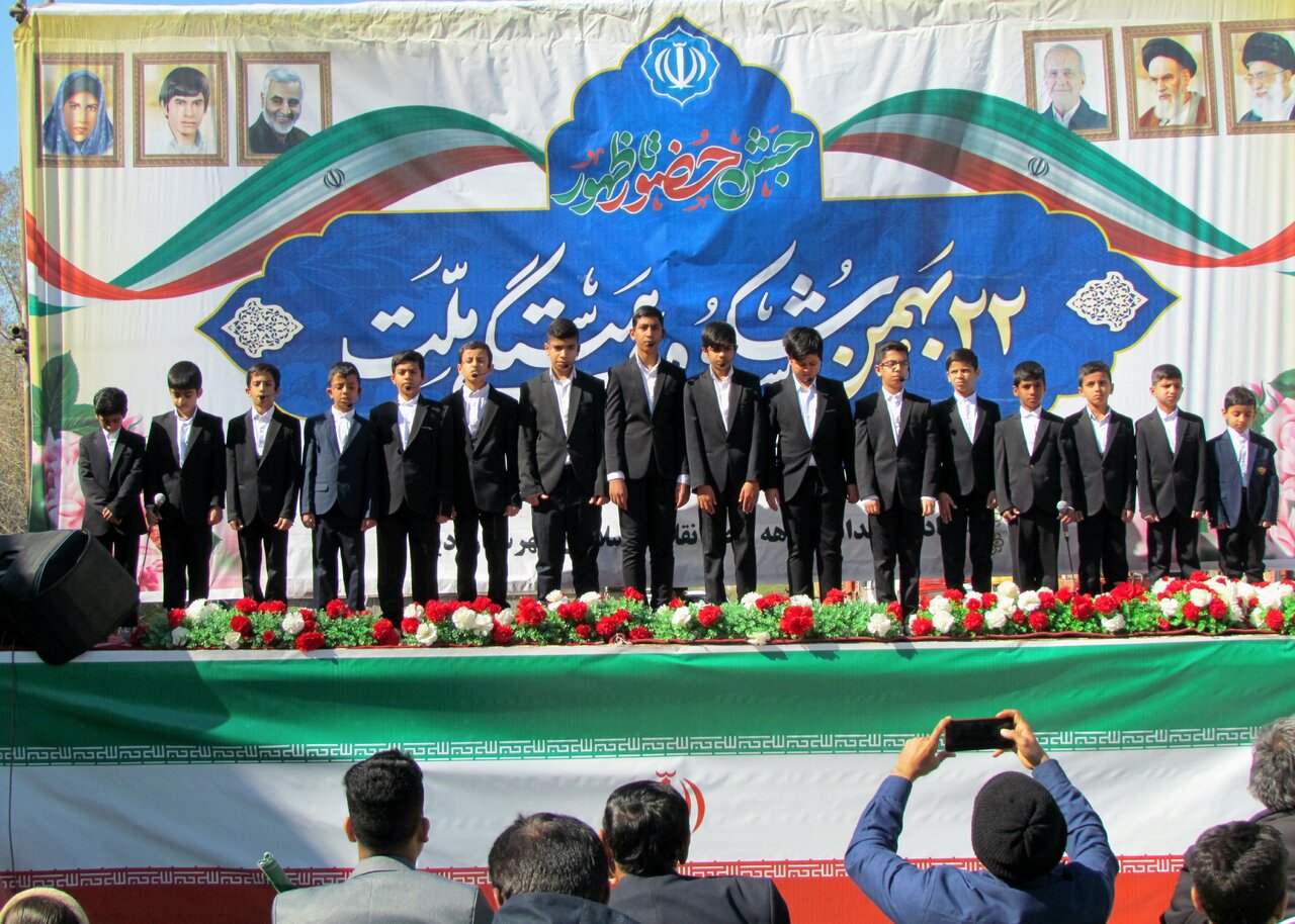 امام جمعه دیر: ملت ایران پوزه دشمن را به خاک میمالد