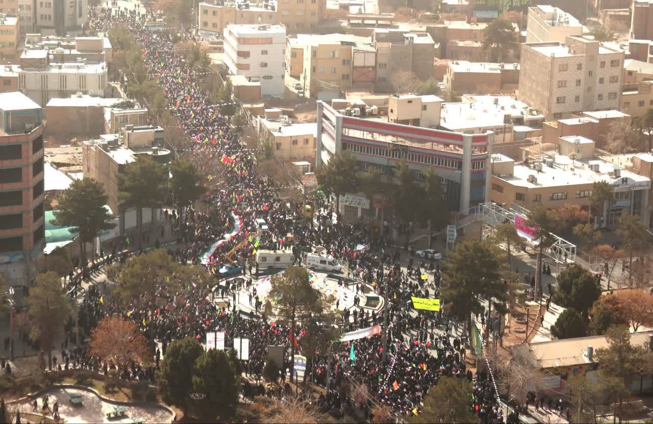 مردم دیار «حاج قاسم» در ٢٢ بهمن حماسهای دیگر آفریدند