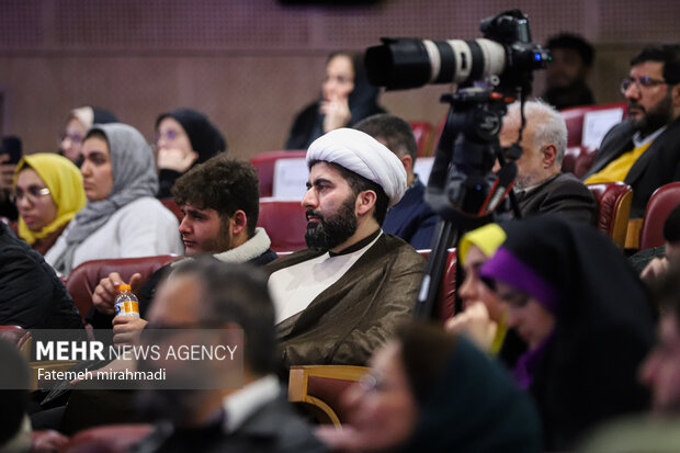 مراسم اختتامیه چهل و سومین جشنواره بینالمللی فیلم فجر