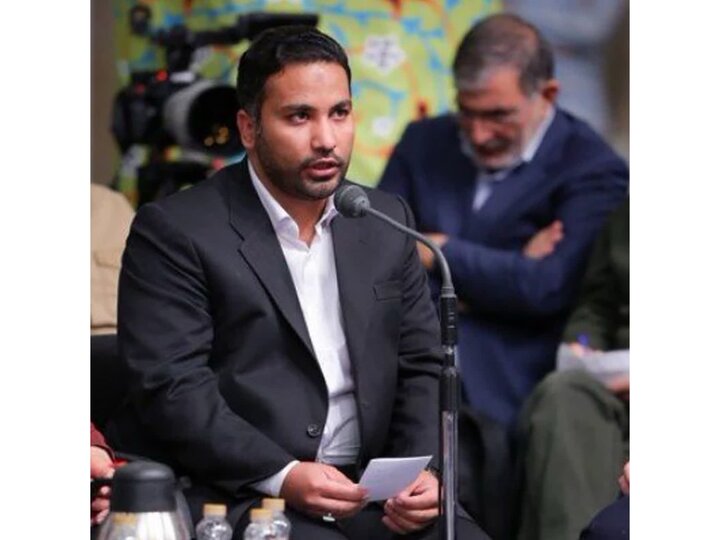 هزار سال شب از پشت بام خانه نمیرفت هزار سال شب از پشت بام خانه نمیرفت