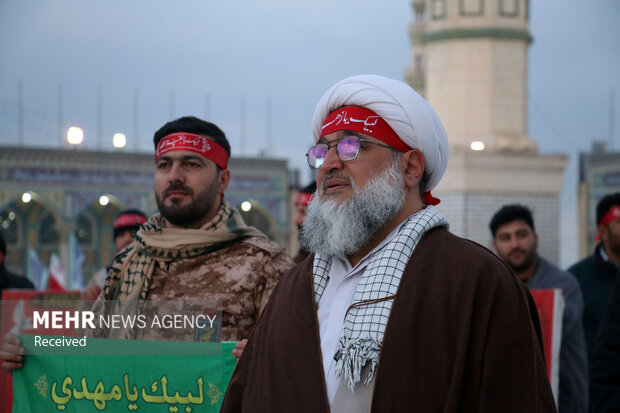 تجدیدعهد جوانان عاشورایی با امام زمان(عج) در مسجد جمکران