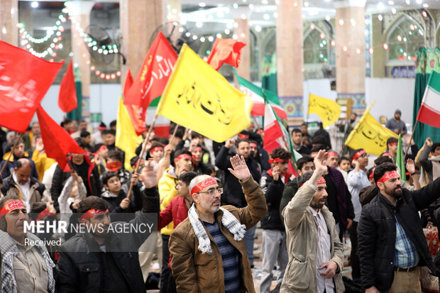 تجدیدعهد جوانان عاشورایی با امام زمان(عج) در مسجد جمکران