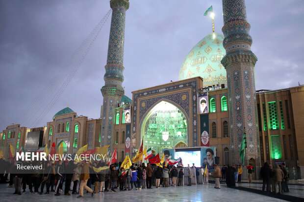 تجدیدعهد جوانان عاشورایی با امام زمان(عج) در مسجد جمکران