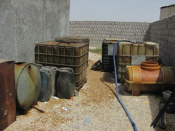 ۳۰ هزار لیتر سوخت قاچاق در «عسلویه» کشف شد ۳۰ هزار لیتر سوخت قاچاق در «عسلویه» کشف شد