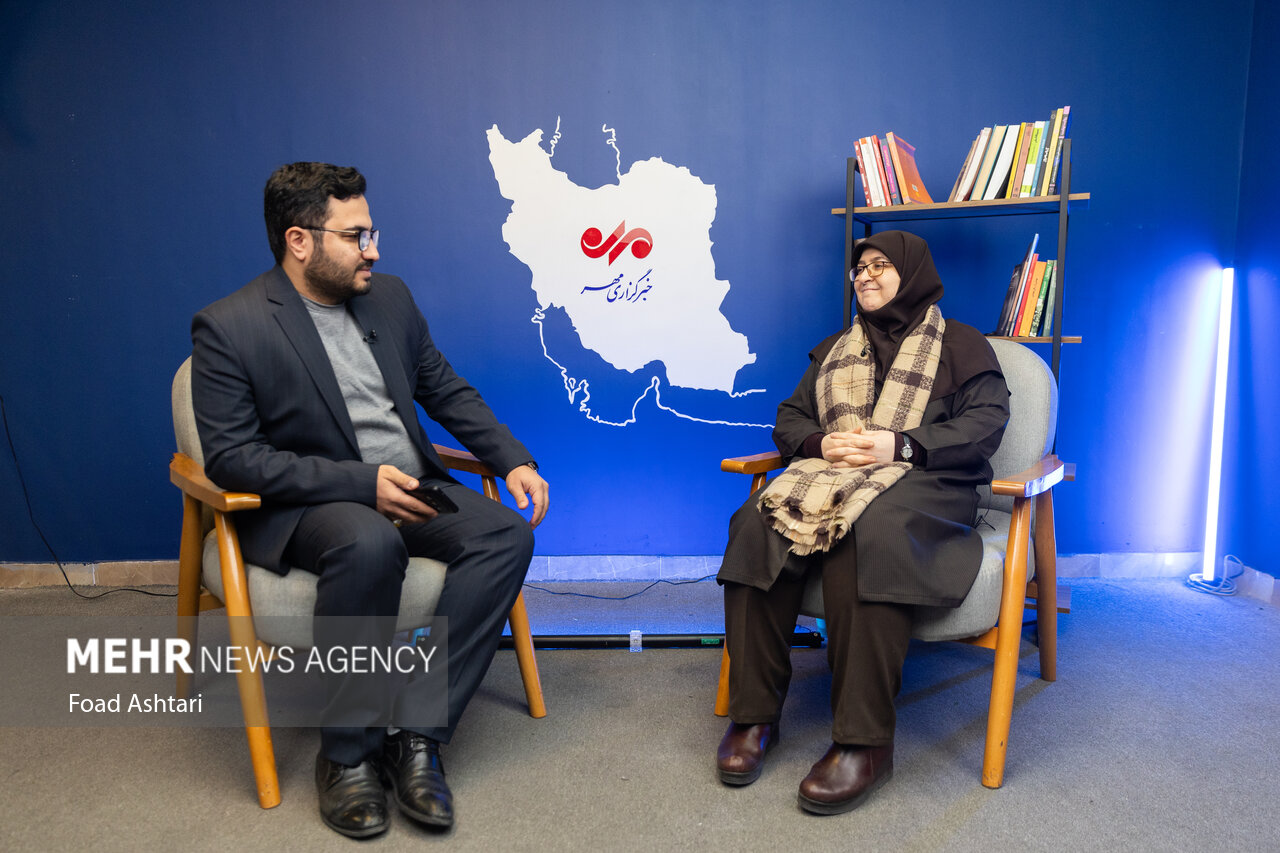 مهاجرانی: برای دولت نمیارزد که خودش سکه و دلار را گران کند مهاجرانی: برای دولت نمیارزد که خودش سکه و دلار را گران کند