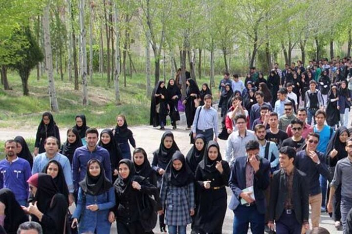 ۲۶ درصد جمعیت استان یزد را جوانان تشکیل میدهند ۲۶ درصد جمعیت استان یزد را جوانان تشکیل میدهند