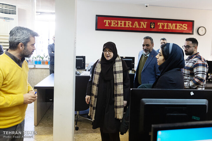 Government Spokesperson Visits Tehran Times