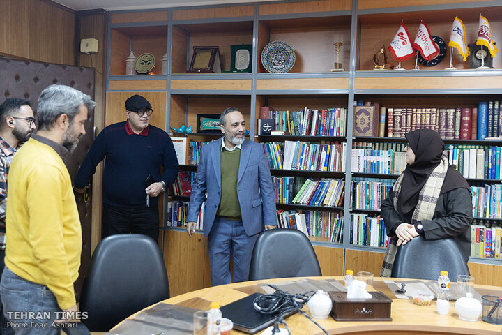 Government Spokesperson Visits Tehran Times