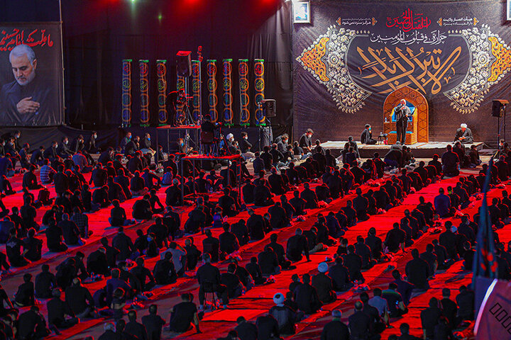 همنشینی زرتشتیان با عزاداران شیعه در یک هیئت یزدی؛ تولیدات متنوع فرهنگی و رسانهای هیئت انصار ولایت