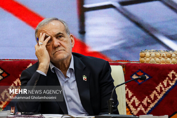 اولین روز از سفر رئیس‌جمهور به بوشهر