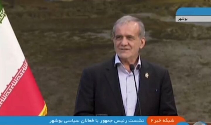 رئیس جمهور: با قدرت در برابر دشمنان میایستیم
